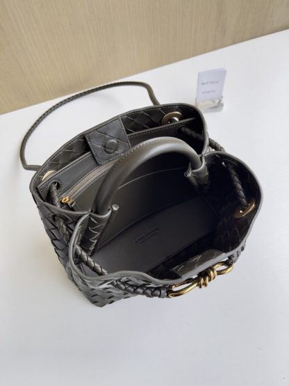  Bottega Veneta Small Andiamo Tote Bag Top handle bag Fondant #3646 - Image 7