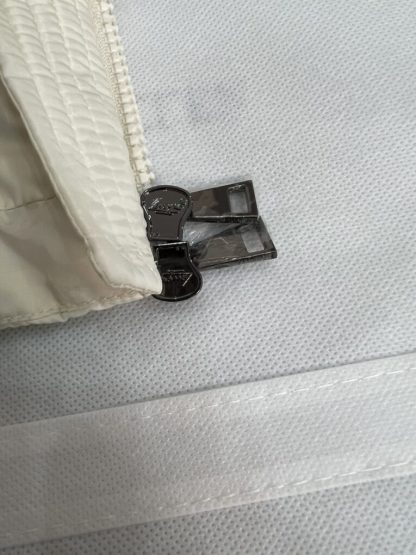 REPLICA MONCLER AVOCE HOODED SHORT DOWN JACKET WHITE #3893 - Image 9